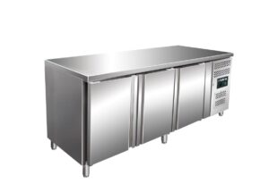 SARO Table réfrigérée 3 portes modèle KYLJA 3100 TN