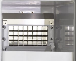 SARO Machine à glaçons modèle EB 30IN