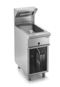 SARO Chauffe-frites sur placard ouvert modèle E7/SPE40BA